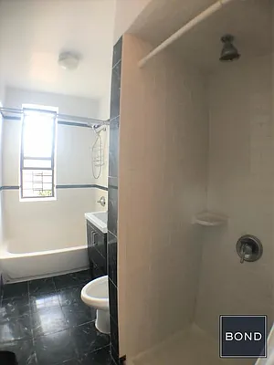 Rented by Bond New York | media 25