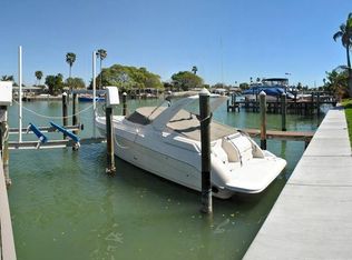 12405 3rd St E, Treasure Island, FL 33706