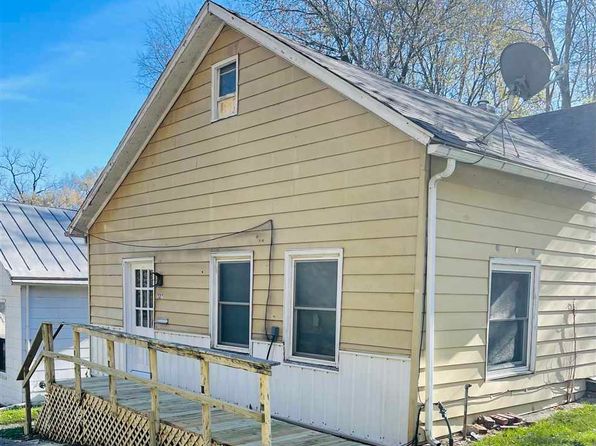 323 Locust St, Burlington, IA 52601