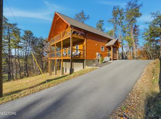 3617 Marshall Ln, Sevierville, TN 37862