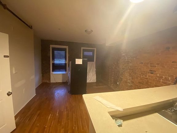 3rd image of 37 Harmon St APT 1