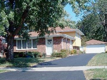 3rd image of 13555 S Lawler Ave