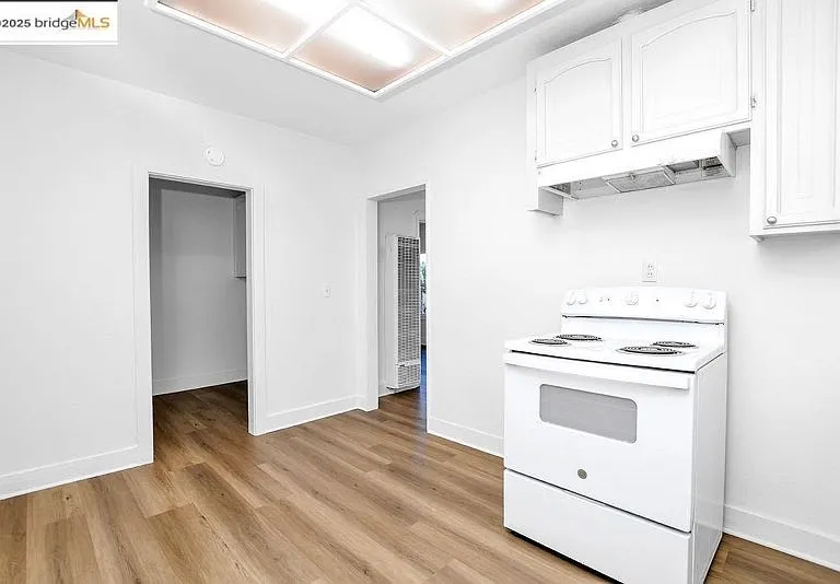 1012 G St — Photo 13