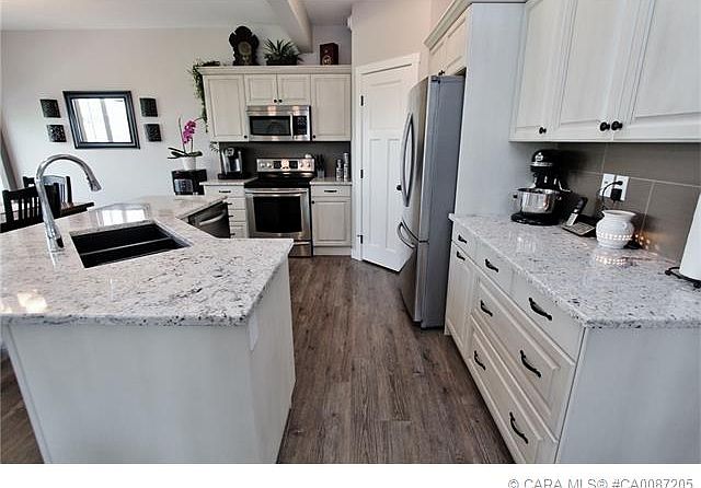 2nd image of 41 McKelvey Close #41