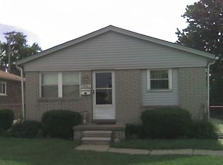 30964 Normal St, Roseville, MI 48066