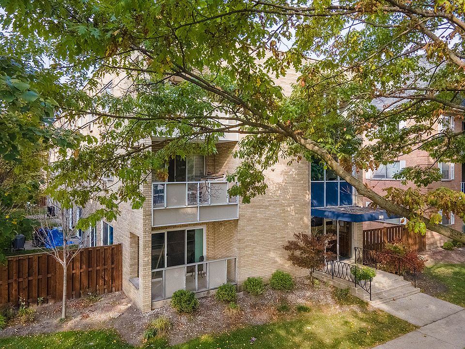 1st image of 425 Wesley Ave APT 304
