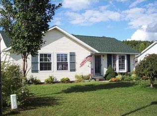 3 Sunnyside Dr, Wayland, NY 14572