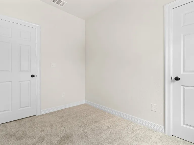 209 S 18th St #A — Photo 15
