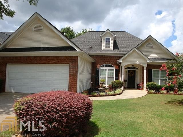 1st image of 34 Village Park Dr
