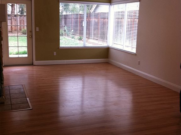 5th image of 405 Morris Phelps Dr