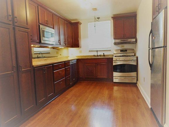 Gourmet Kitchen