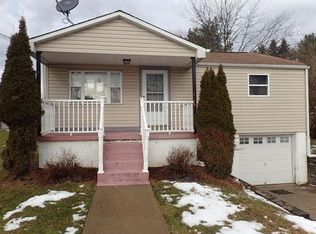 2007 Marshall St, Tarentum, PA 15084