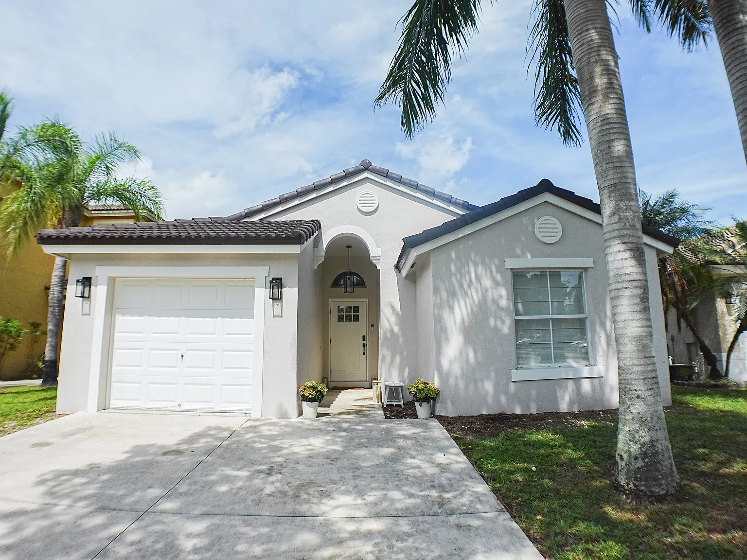 3 bed, 1681 sqft, $2,900 — Photo 3