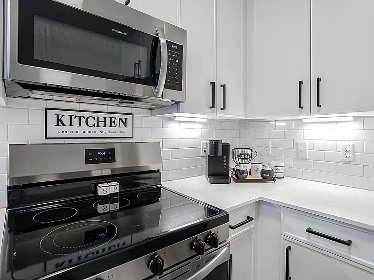 Joy Park Luxury Apartments — Photo 44