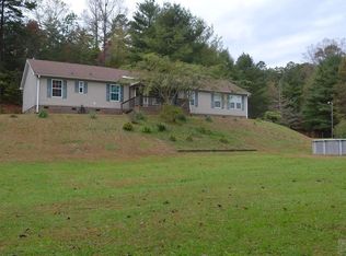 1220 Burma Rd E, Marion, NC 28752