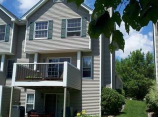 4158 Knob Cir, Saint Paul, MN 55122