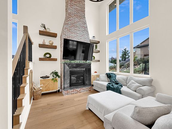 5th image of 9029 N Cornwall Way