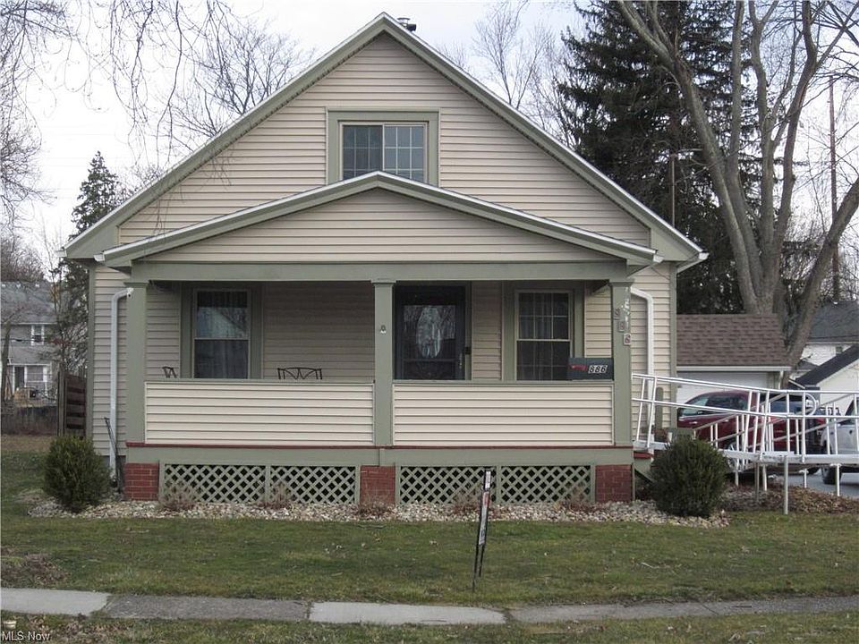 1st image of 886 W Spruce Ave
