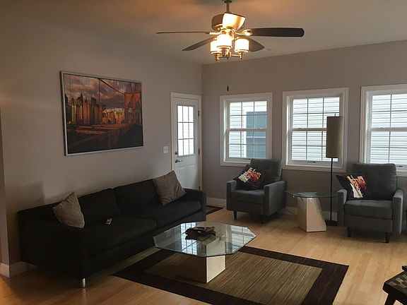 2nd image of 2447 N Stonelake Cir