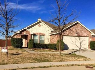 1601 Rialto Way, Justin, TX 76247