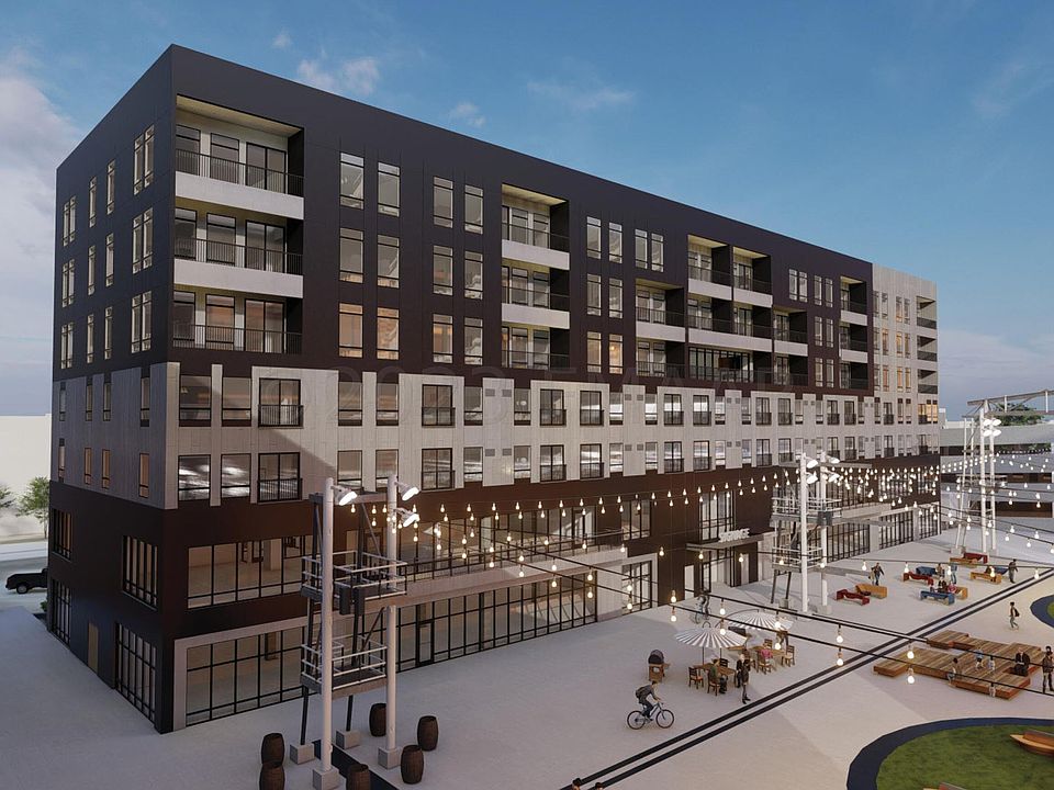1st image of 360 32nd Ave W #512