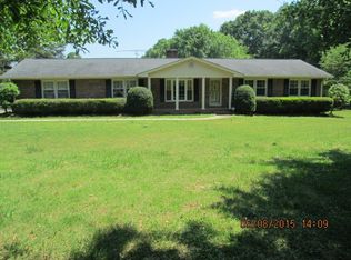 936 Whitten Rd, Anderson, SC 29621