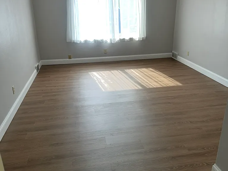 1474 Abbott Rd #1 — Photo 1