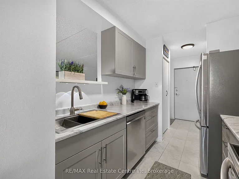 65 Silvercreek Pkwy N #401 — Photo 19