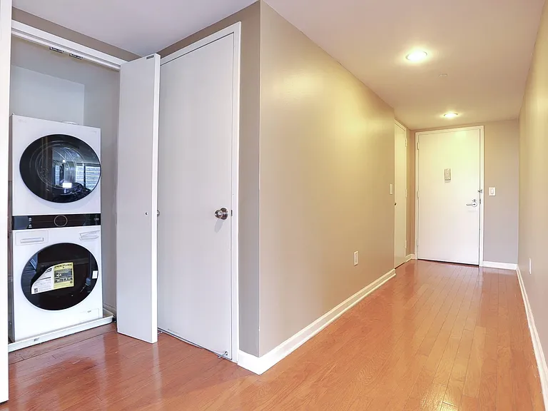 700 Grove St #4F — Photo 12