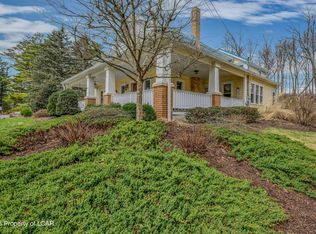 225 Queen Of Peace Rd, Harveys Lake, PA 18618