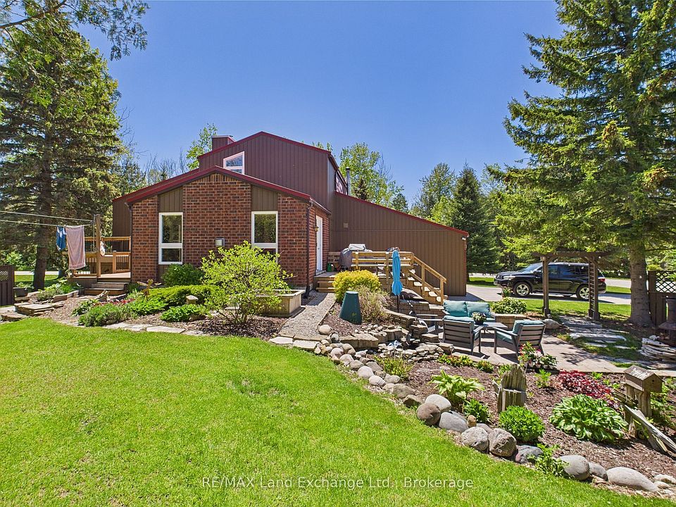 1st image of 40 Eastwood Cres