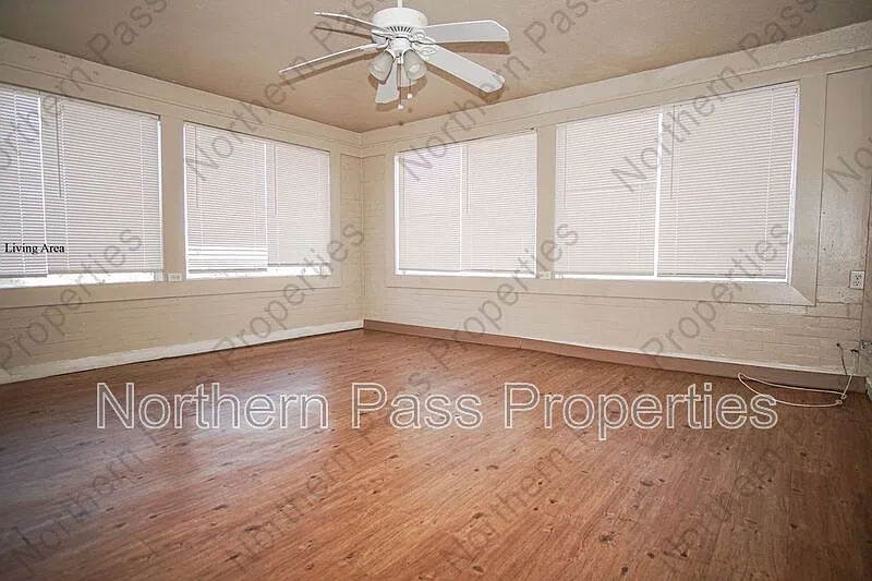 1 bed, 1.0 bath, 400 sqft, $685 — Photo 2