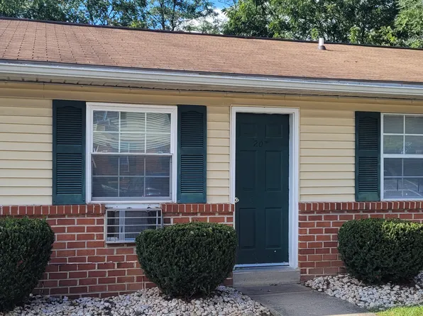 955 Campus Rd APT 112, Elizabethtown, PA 17022