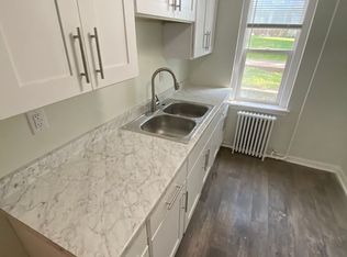 421 E Honeywell Ave, Hoopeston, IL 60942