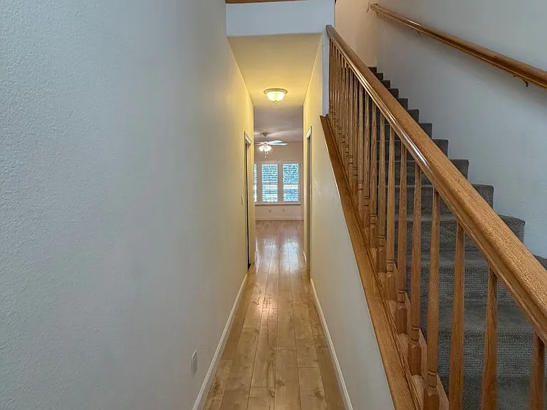 50 Corrietta Ct — Photo 12