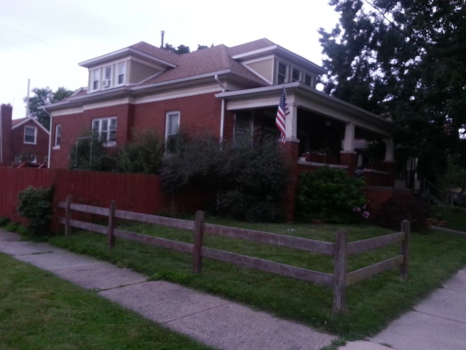 1st image of 307 Poplar St