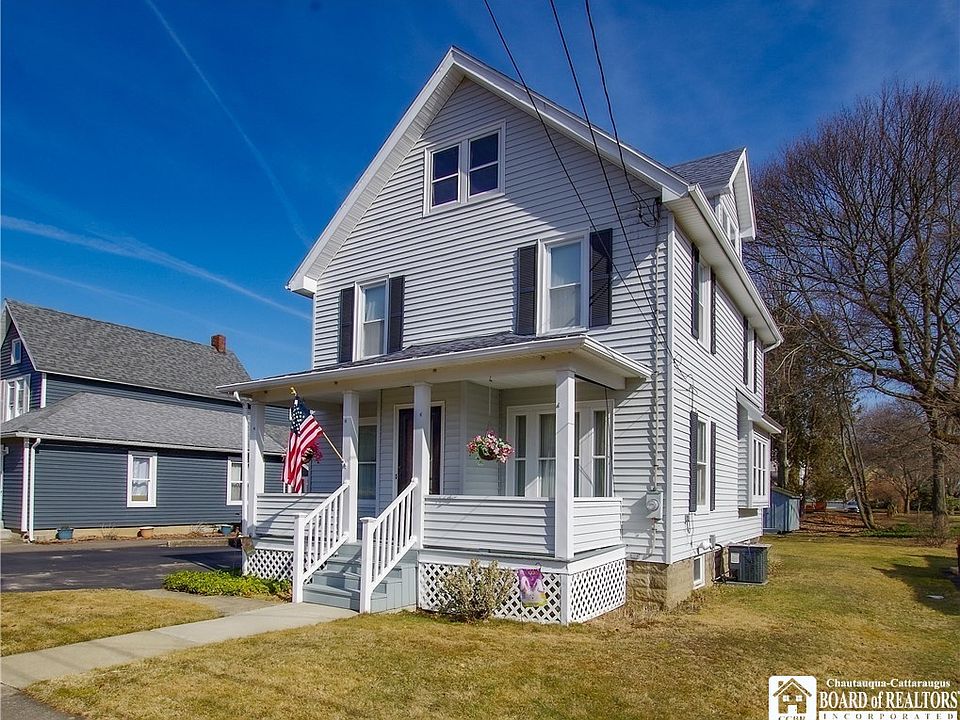 1st image of 25 Highland Ave