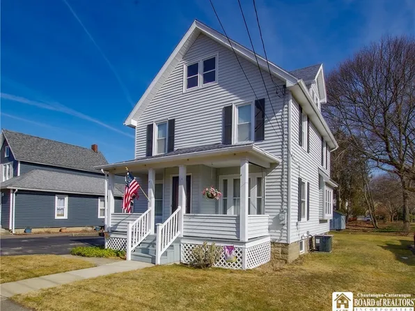 25 Highland Ave, Jamestown, NY 14701