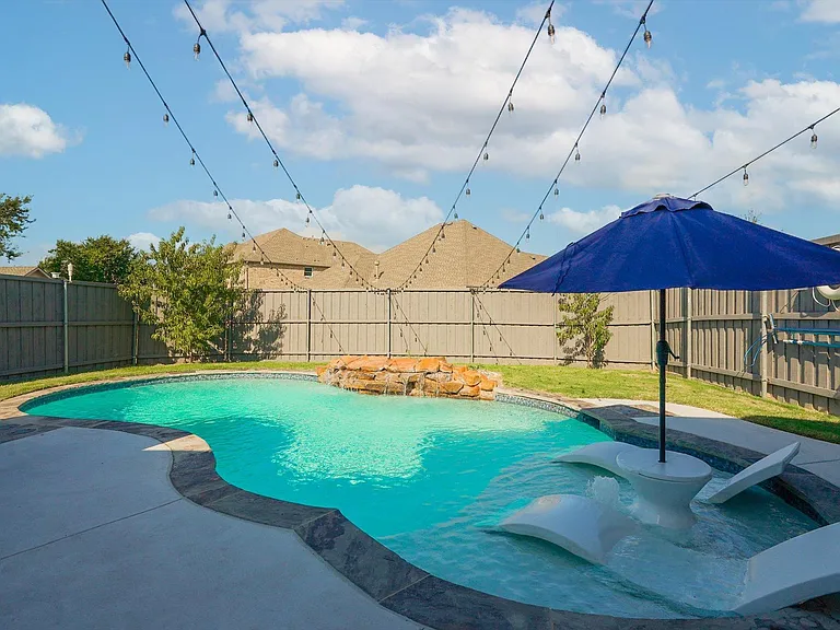4713 Highgate Ln — Photo 38