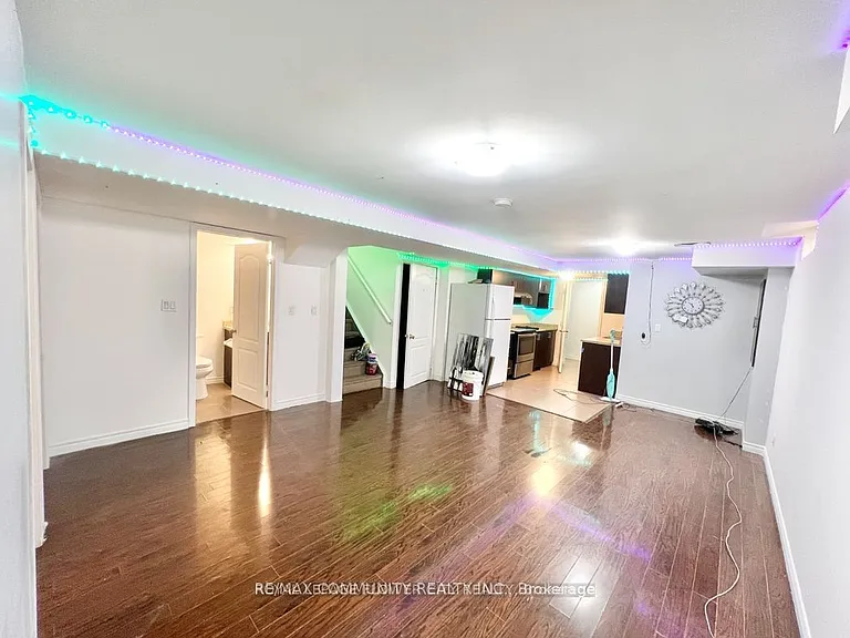 21 Midvale Rd #BASEMENT — Photo 7
