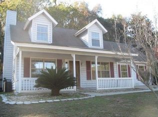 124 Country Walk Cir, Savannah, GA 31419