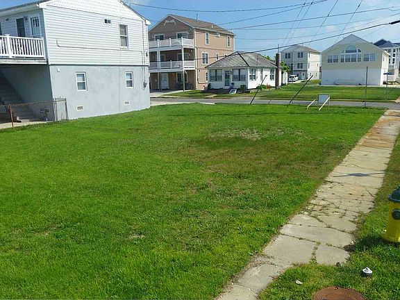 4th image of 2 Mueller Ave