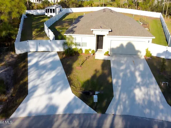 401 La Coco St SW, Palm Bay, FL 32908