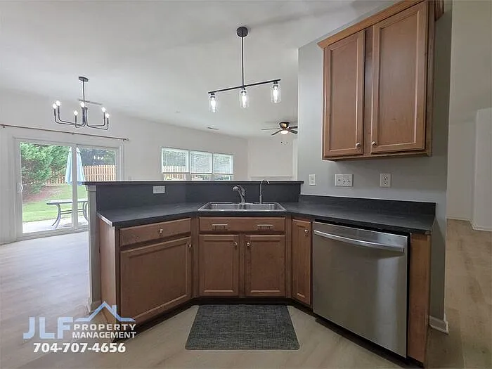 11659 Tucker Field Rd — Photo 6