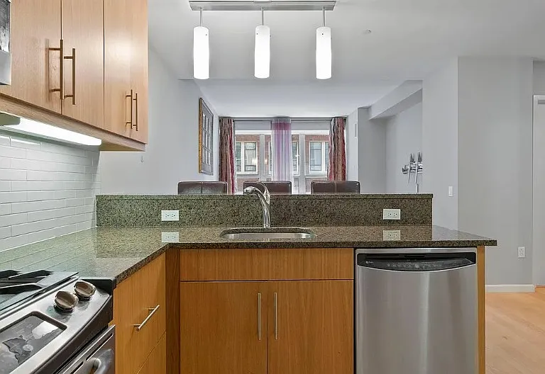1425 Locust St #3E — Photo 12