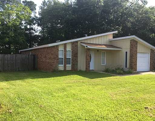 3rd image of 5001 Trailwood Dr