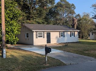 6085 Hotel St, Mableton, GA 30106