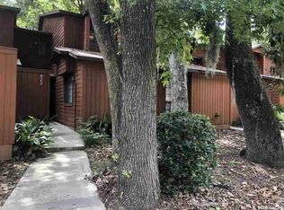 922 SW 56th Ter, Gainesville, FL 32607