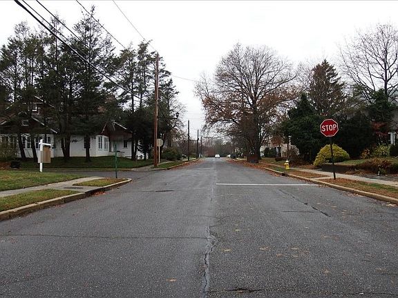 5th image of 510 Livingston St