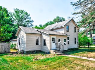 413 W Clinton St, Augusta, MI 49012